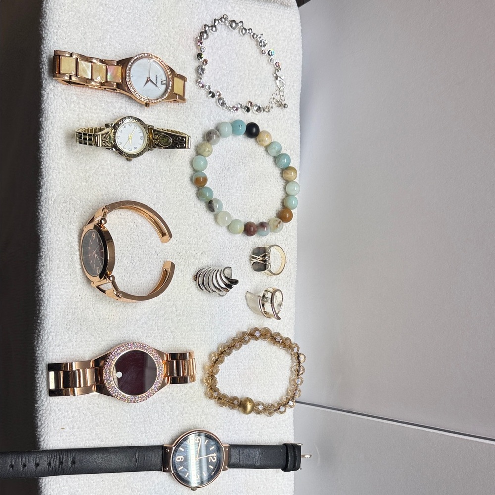 Jewelry 5X Watches and 3X bracelets three rings the watches need batteries